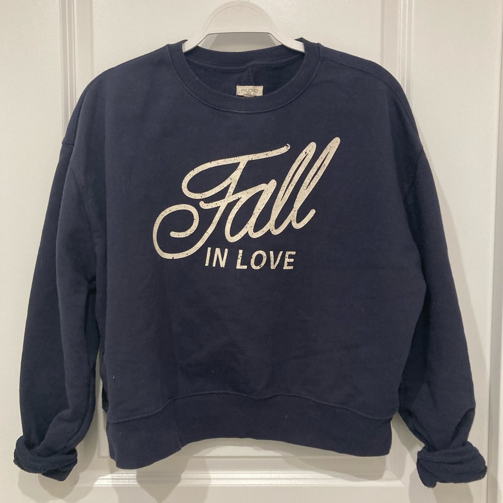 ‘Fall In Love” sweatshirt